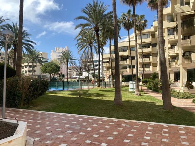 3 quarto Apartamento para venda em Torremolinos com piscina garagem - 800 000 € (Ref: 9729428)