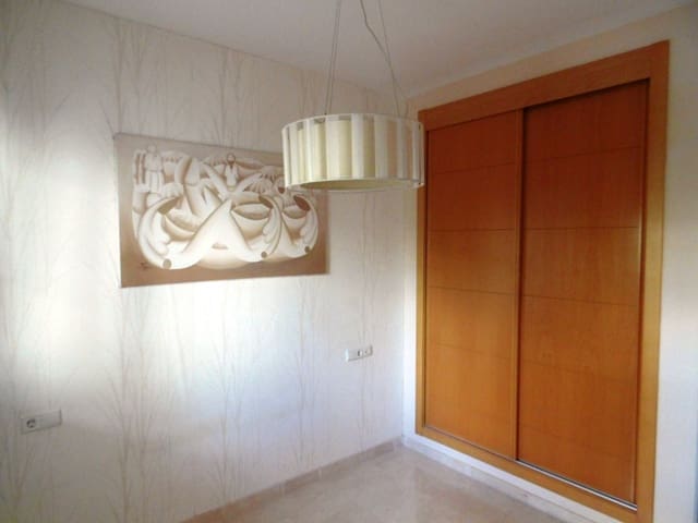 2 Zimmer Apartment zu verkaufen in Benalmádena mit Pool Garage - 299.000 € (Ref: 9752290)