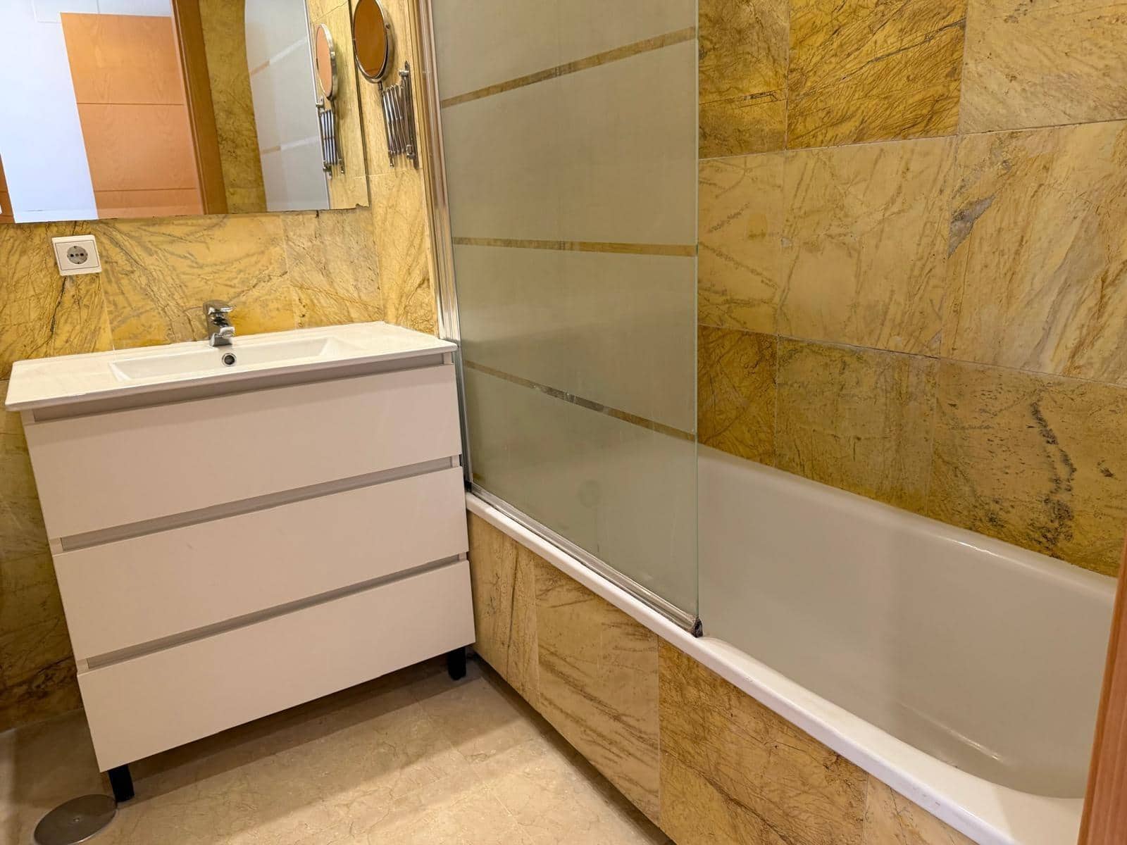 2 Zimmer Apartment zu verkaufen in Benalmadena mit Pool Garage - 289.000 € (Ref: 9752290)