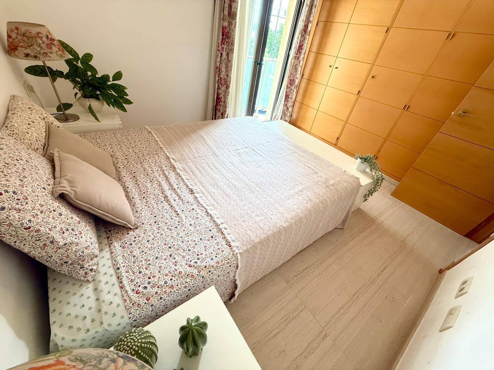 1 slaapkamer Appartement te huur in Carvajal met garage - € 1.500 (Ref: 9752291)