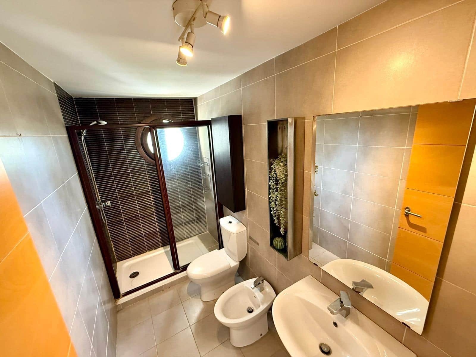 1 slaapkamer Appartement te huur in Carvajal met garage - € 1.500 (Ref: 9752291)