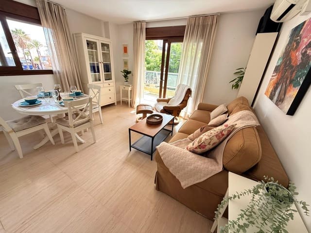 1 slaapkamer Appartement te huur in Carvajal, Fuengirola met garage - € 1.500 (Ref: 9752291)