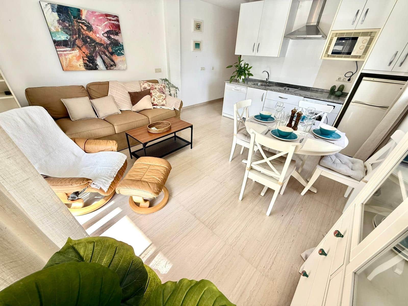 1 slaapkamer Appartement te huur in Carvajal met garage - € 1.500 (Ref: 9752291)