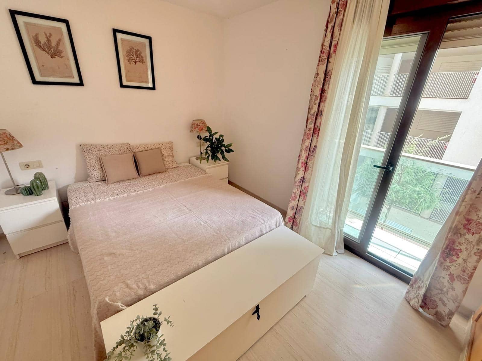 1 slaapkamer Appartement te huur in Carvajal met garage - € 1.500 (Ref: 9752291)