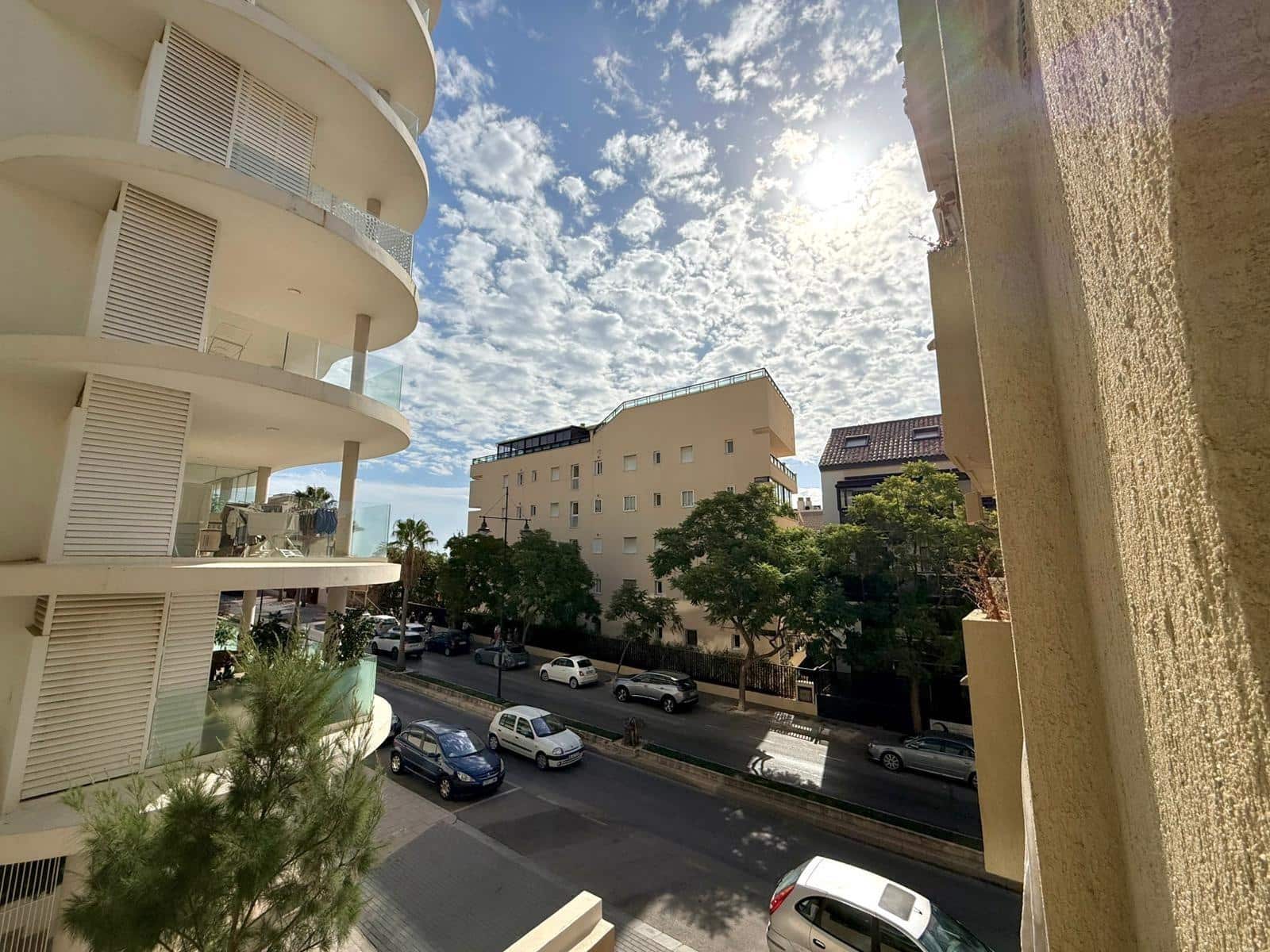 1 slaapkamer Appartement te huur in Carvajal met garage - € 1.500 (Ref: 9752291)