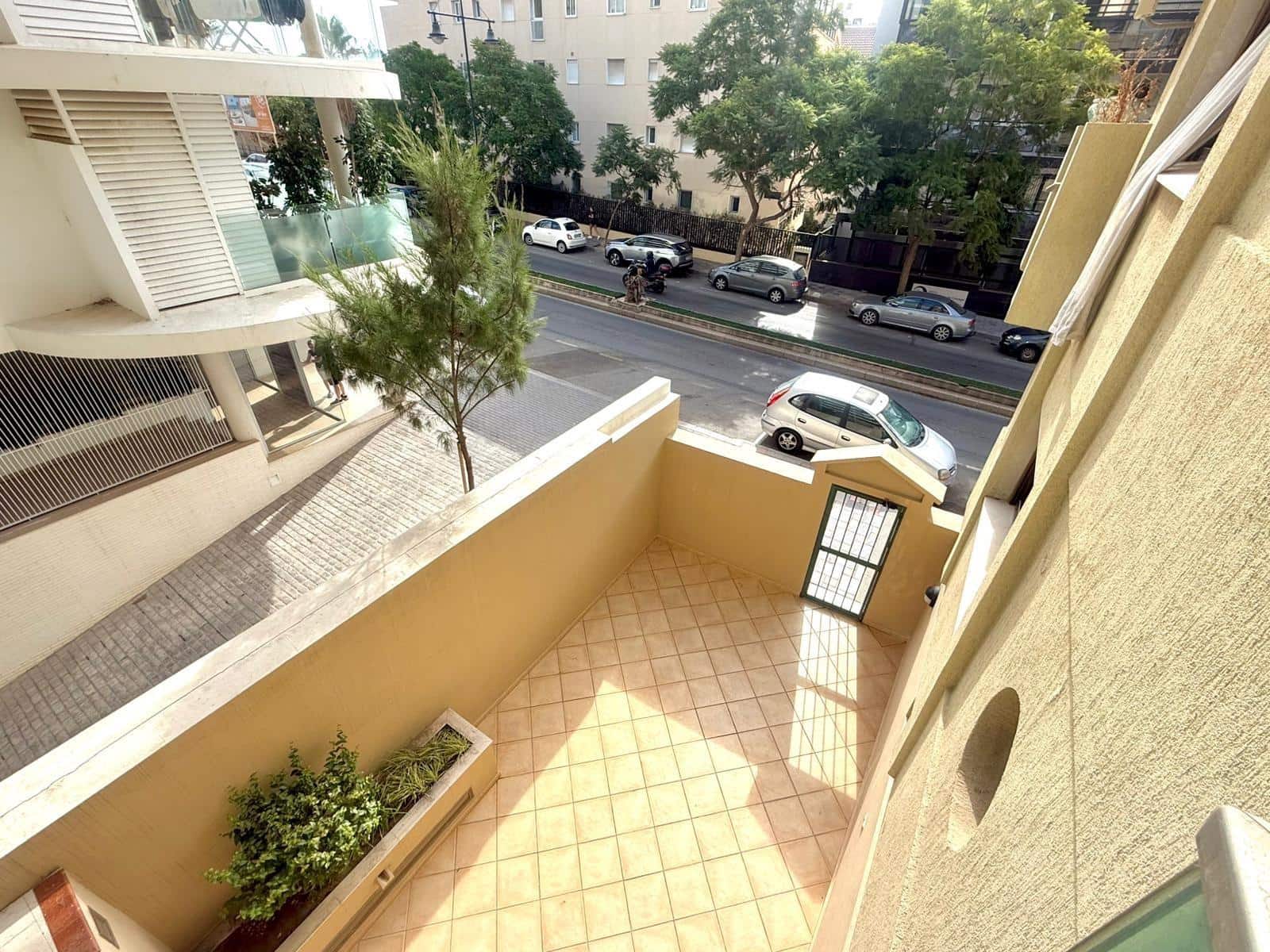 1 slaapkamer Appartement te huur in Carvajal met garage - € 1.500 (Ref: 9752291)