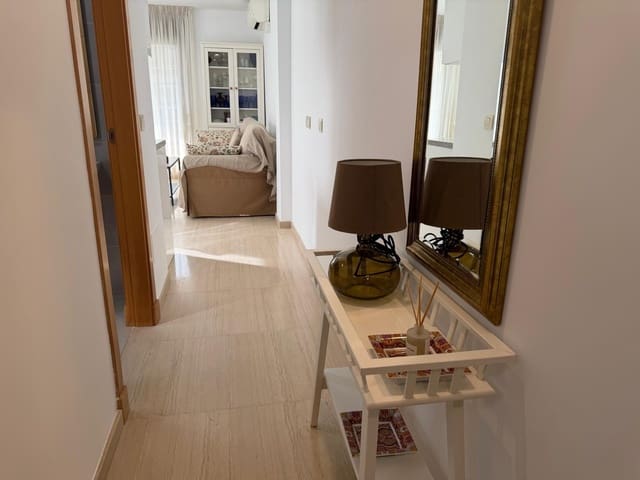 1 sovrum Lägenhet att hyra i Carvajal, Fuengirola med garage - 1 500 € (Ref: 9752291)
