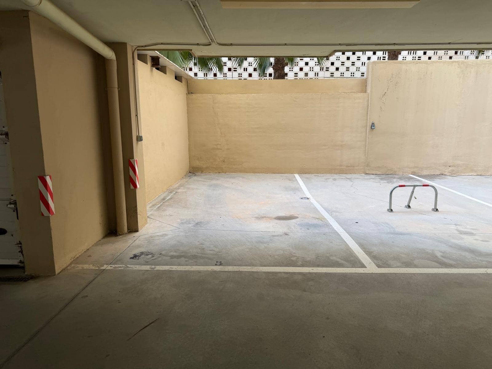 1 soveværelse Lejlighed til leje i Carvajal med garage - € 1.300 (Ref: 9752291)