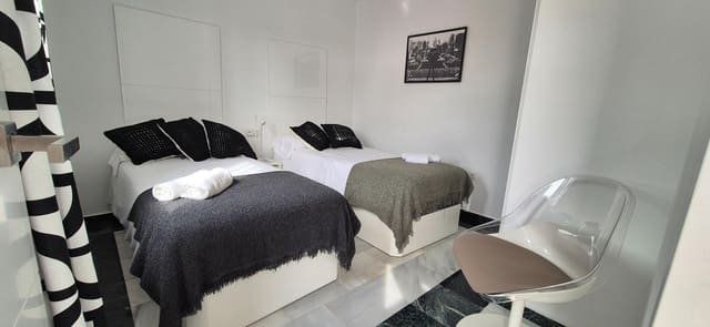 4 soverom Villa til salgs i Puerto Marina, Benalmádena med garasje - € 1 200 000 (Ref: 9812332)