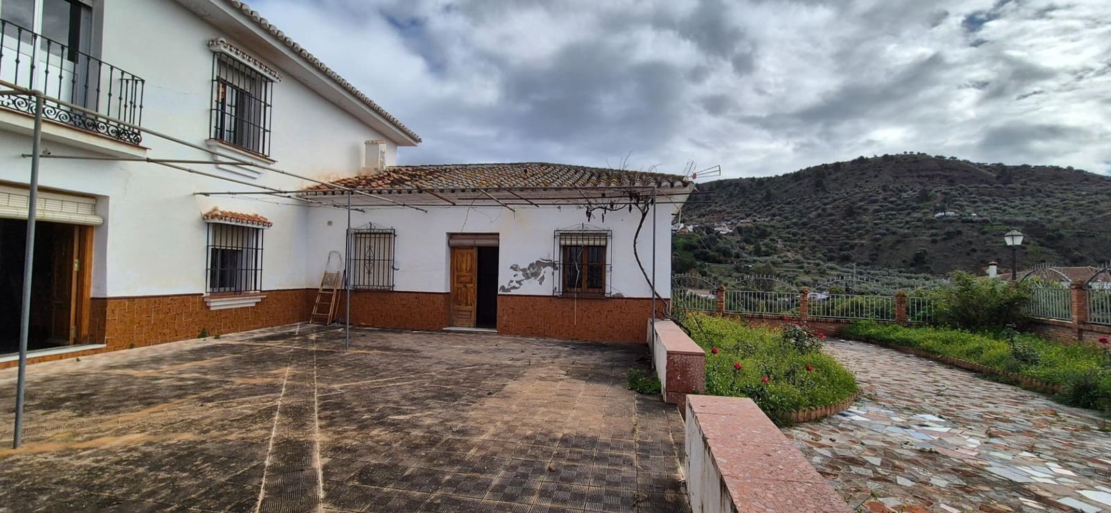 6 slaapkamer Villa te koop in Venta Baja - € 310.000 (Ref: 9855789)