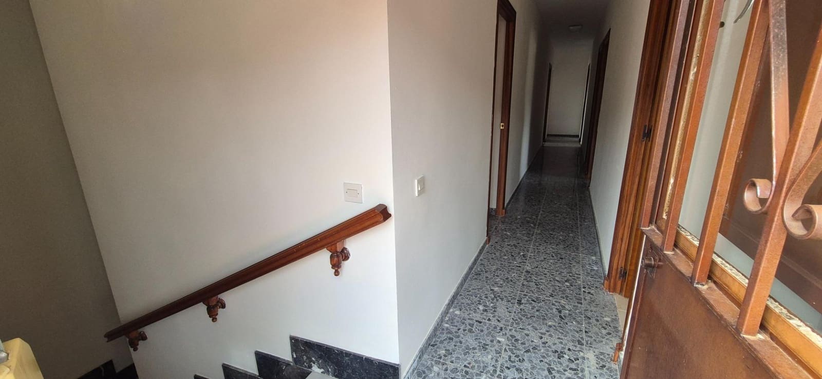 6 slaapkamer Villa te koop in Venta Baja - € 310.000 (Ref: 9855789)