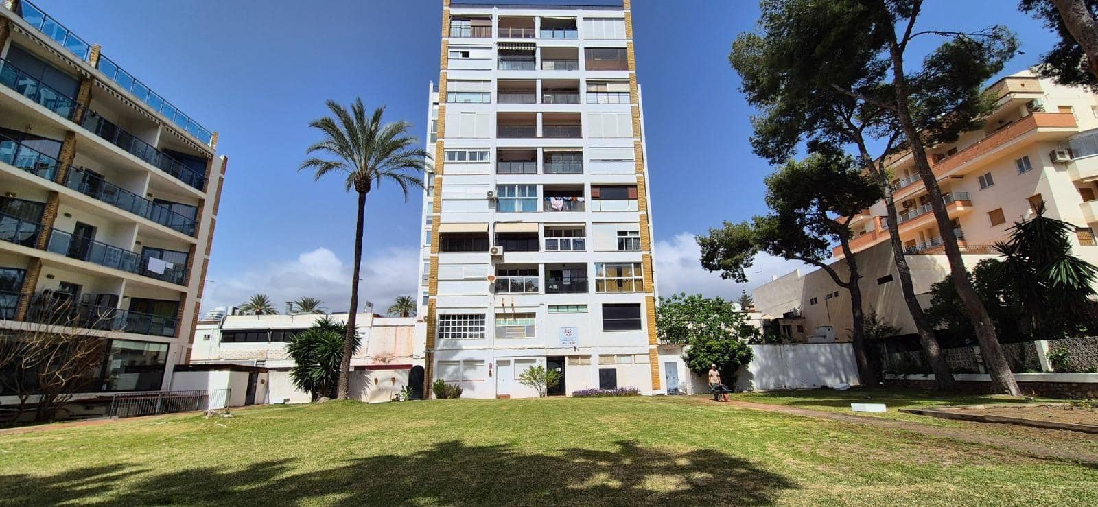 1 slaapkamer Appartement te koop in Benalmadena Costa met zwembad - € 285.000 (Ref: 9860303)