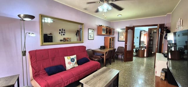 3 bedroom Flat for sale in Sol, Madrid city - € 280,000 (Ref: 9938390)