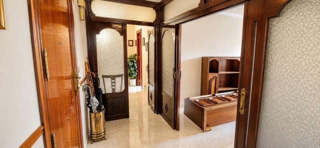 3 bedroom Flat for sale in Vélez-Málaga - € 216,000 (Ref: 9983142)