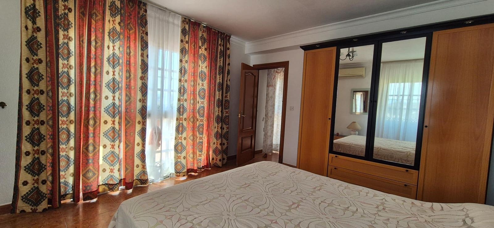 6 Zimmer Villa zu verkaufen in Malaga Stadt mit Pool - 519.000 € (Ref: 9997247)