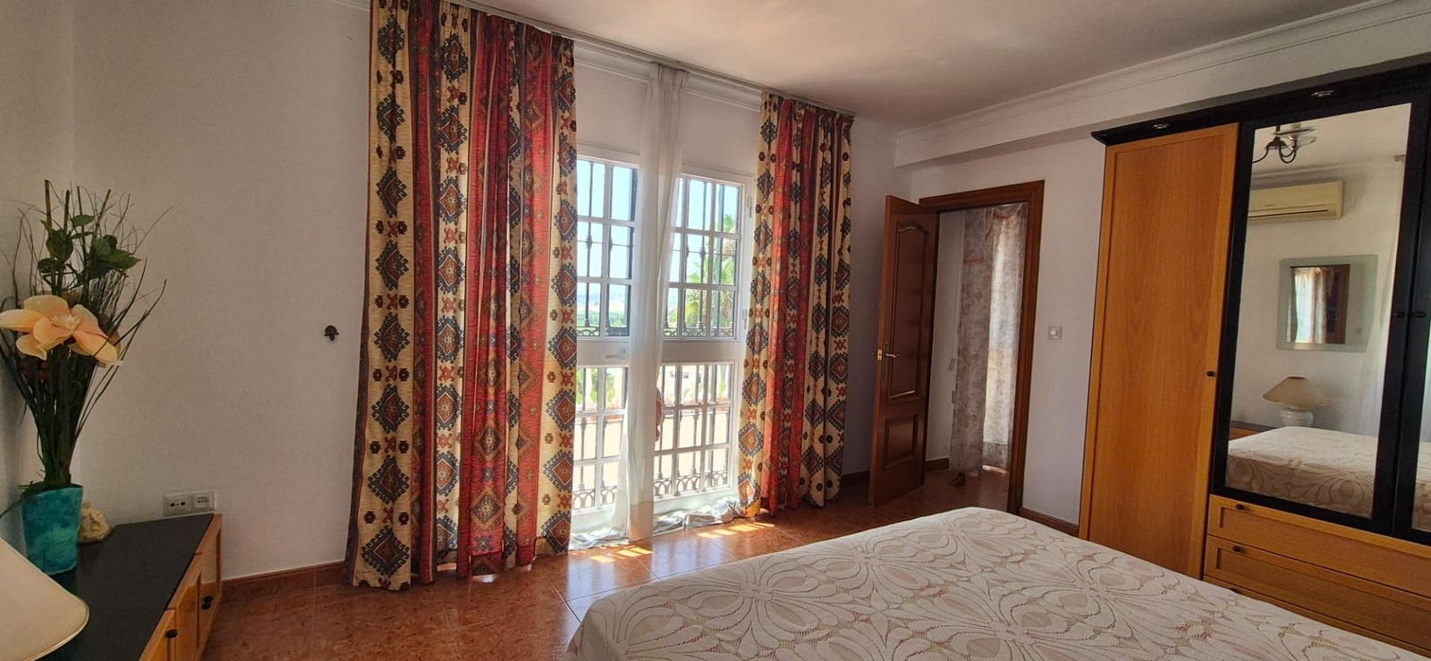 6 Zimmer Villa zu verkaufen in Malaga Stadt mit Pool - 519.000 € (Ref: 9997247)