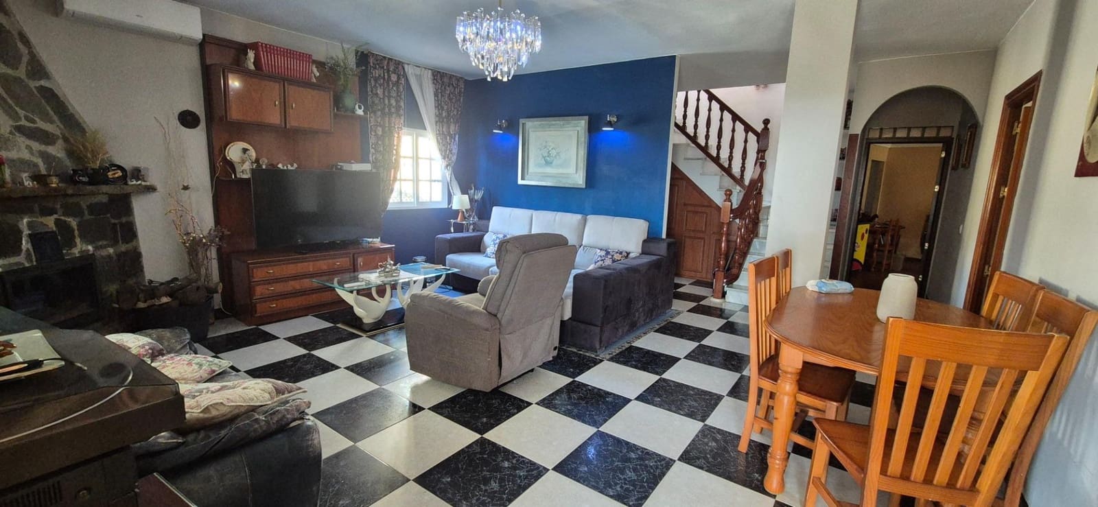 6 Zimmer Villa zu verkaufen in Malaga Stadt mit Pool - 519.000 € (Ref: 9997247)
