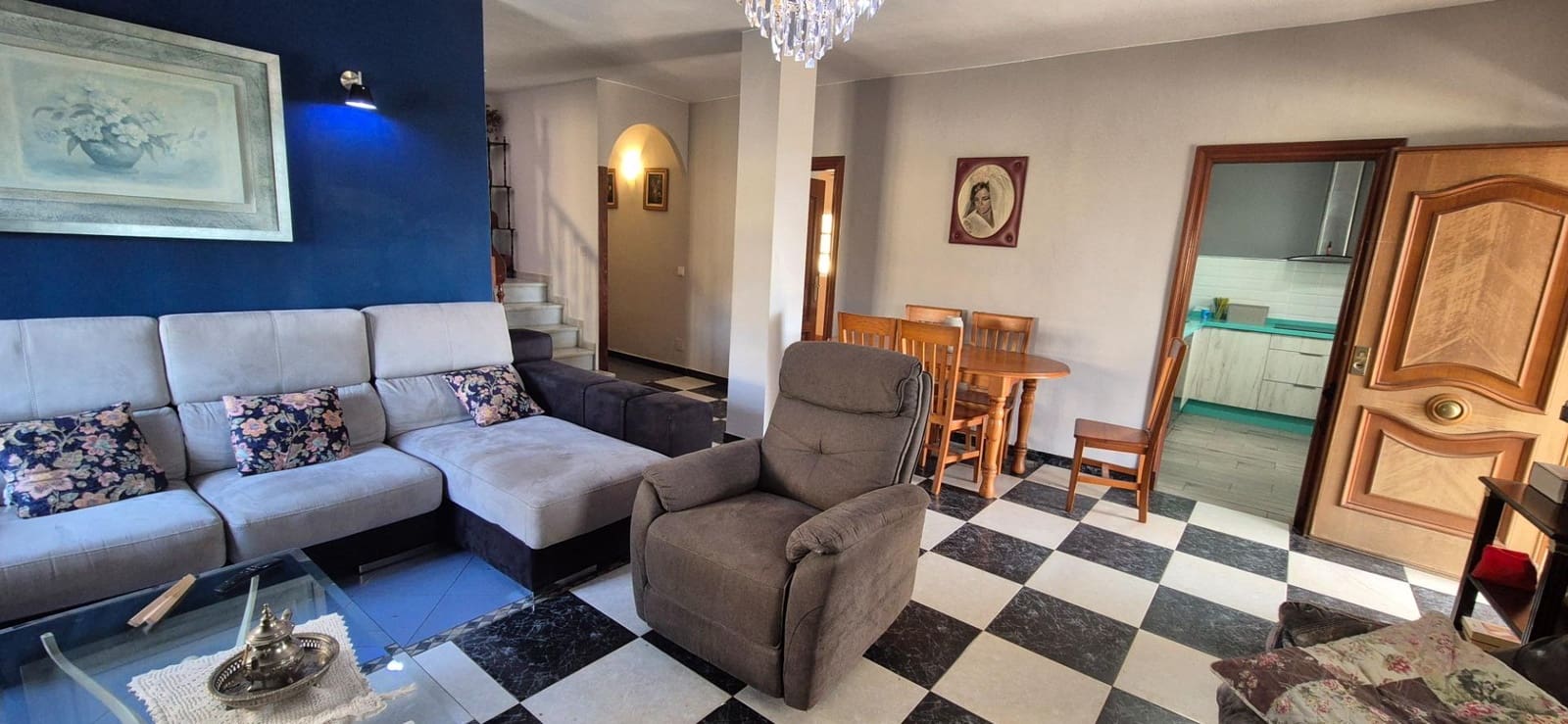 6 Zimmer Villa zu verkaufen in Malaga Stadt mit Pool - 519.000 € (Ref: 9997247)