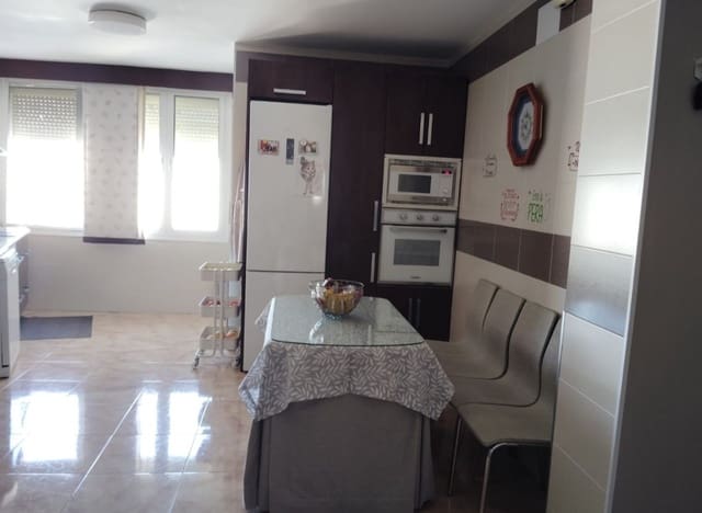 3 sovrum Lägenhet till salu i Campillos - 145 000 € (Ref: 10010344)