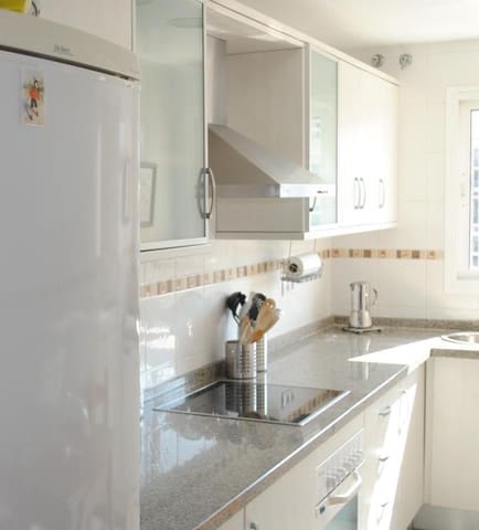 Apartamento Playa de 2 habitaciones en Rincón de la Victoria en venta con piscina garaje - 540.000 € (Ref: 10012823)