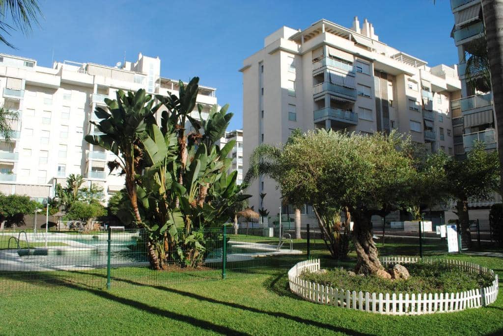 Apartamento Playa de 2 habitaciones en Rincón de la Victoria en venta con piscina garaje - 540.000 € (Ref: 10012823)