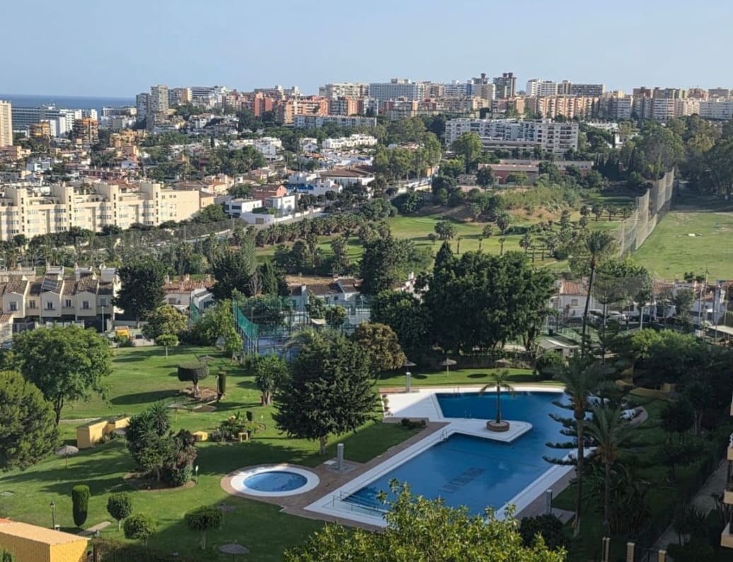 Studio voor vakantieverhuur in Torremolinos met zwembad garage - € 245 (Ref: 10015075)