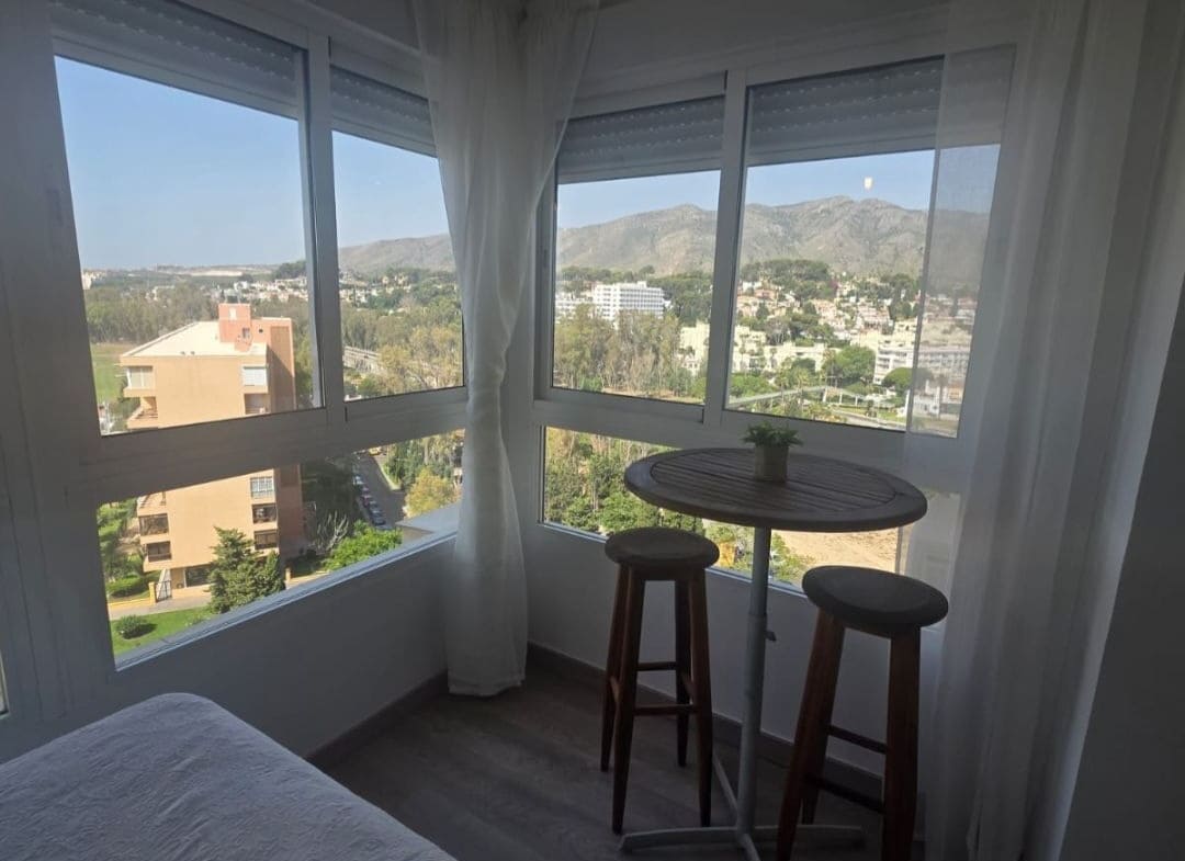 Studio voor vakantieverhuur in Torremolinos met zwembad garage - € 245 (Ref: 10015075)