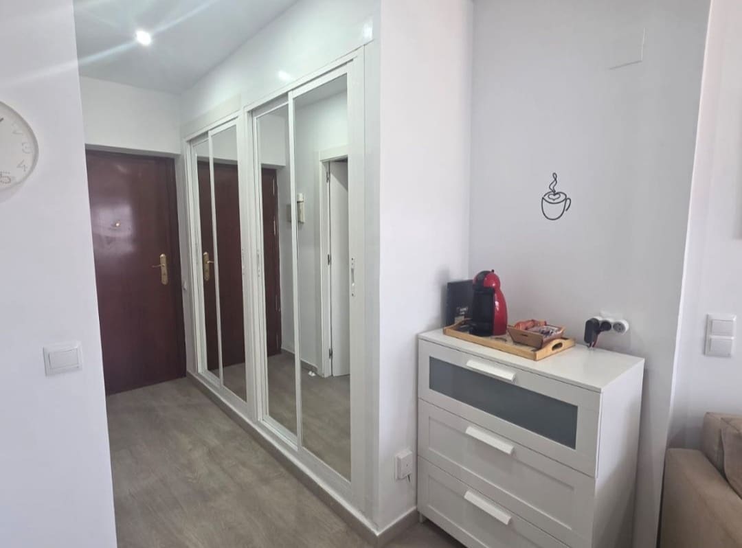 Studio voor vakantieverhuur in Torremolinos met zwembad garage - € 245 (Ref: 10015075)