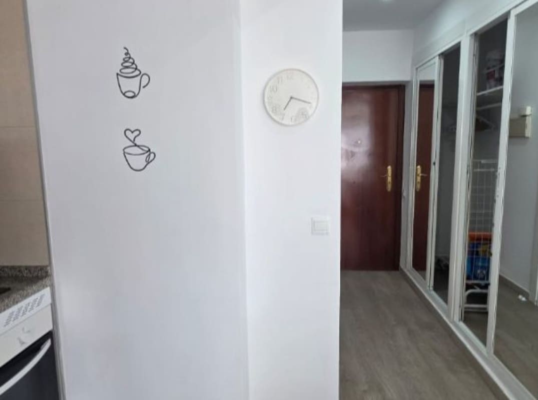 Studio voor vakantieverhuur in Torremolinos met zwembad garage - € 245 (Ref: 10015075)