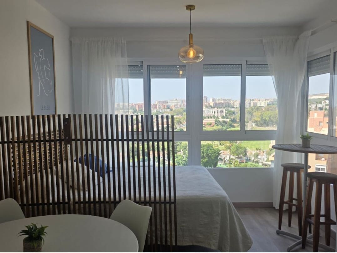Studio voor vakantieverhuur in Torremolinos met zwembad garage - € 245 (Ref: 10015075)