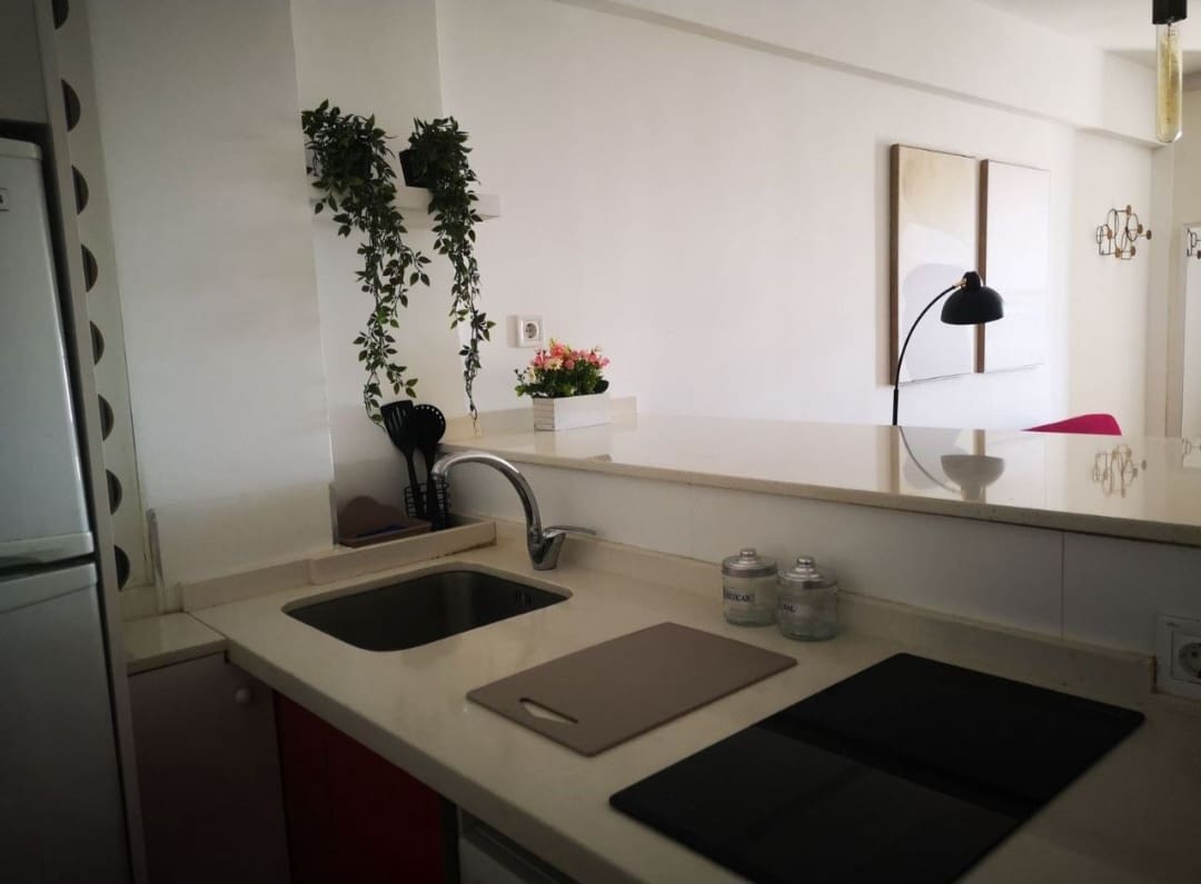 Yksiö vuokrattavana paikassa Torremolinos mukana uima-altaan - 850 € (Ref: 10034903)