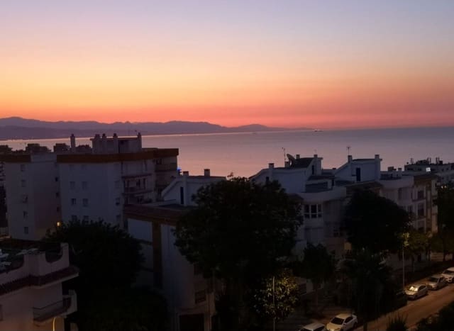 Yksiö vuokrattavana paikassa Torremolinos mukana uima-altaan - 850 € (Ref: 10034903)
