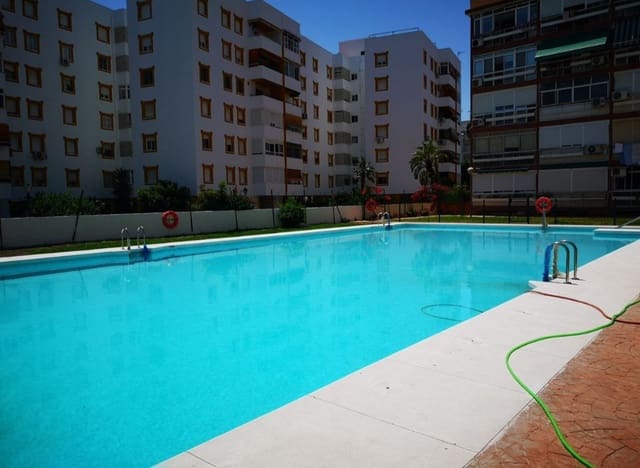Yksiö vuokrattavana paikassa Torremolinos mukana uima-altaan - 850 € (Ref: 10034903)