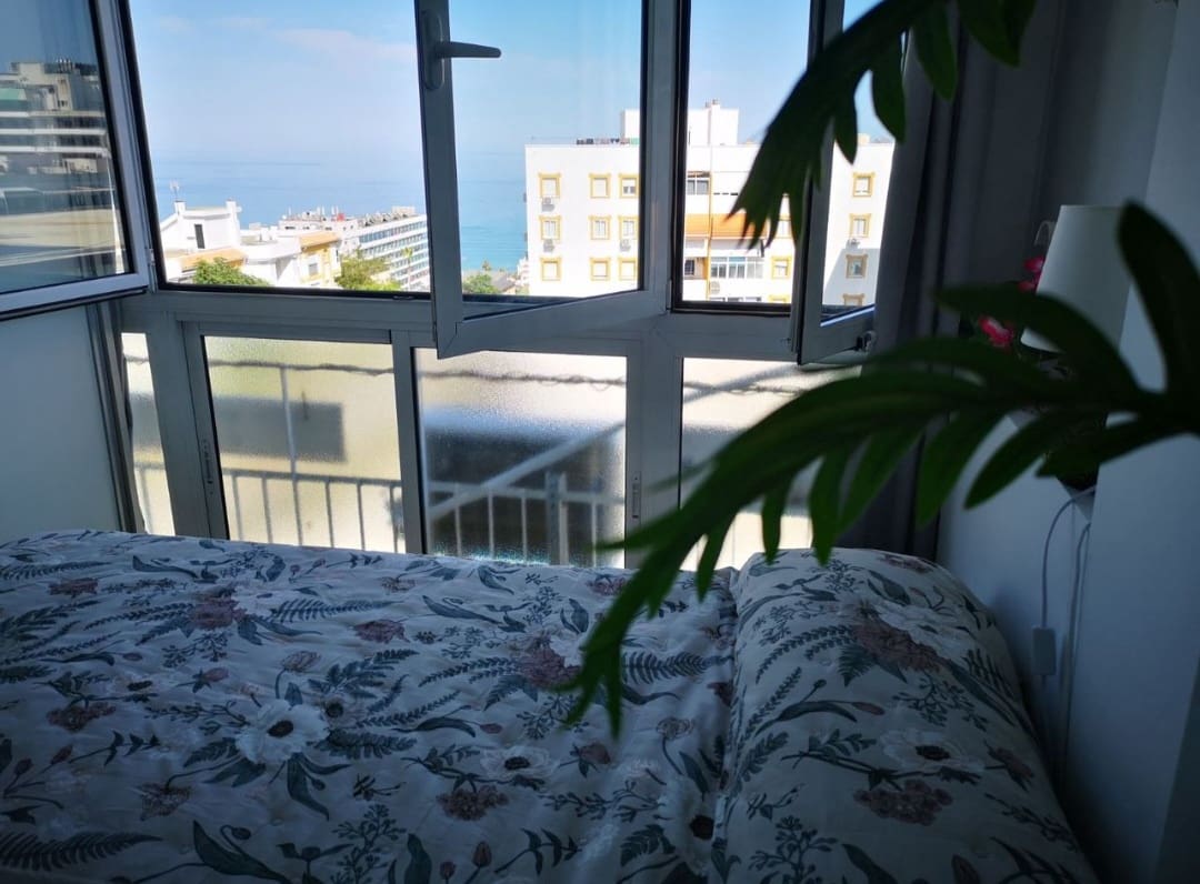 Yksiö vuokrattavana paikassa Torremolinos mukana uima-altaan - 850 € (Ref: 10034903)