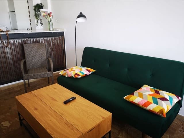 Yksiö vuokrattavana paikassa Torremolinos mukana uima-altaan - 850 € (Ref: 10034903)