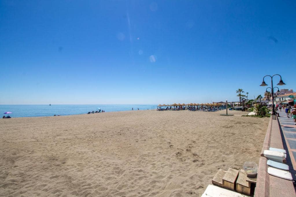 2 quarto Apartamento de Praia para venda em Torremolinos com piscina garagem - 315 000 € (Ref: 10034904)