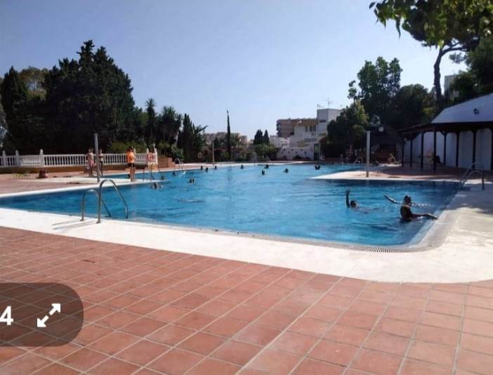 2 quarto Apartamento de Praia para venda em Torremolinos com piscina garagem - 315 000 € (Ref: 10034904)