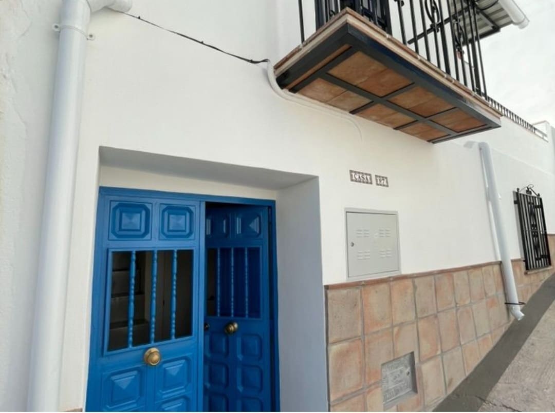 1 quarto Casa em Banda para venda em Benamargosa - 118 000 € (Ref: 10040631)