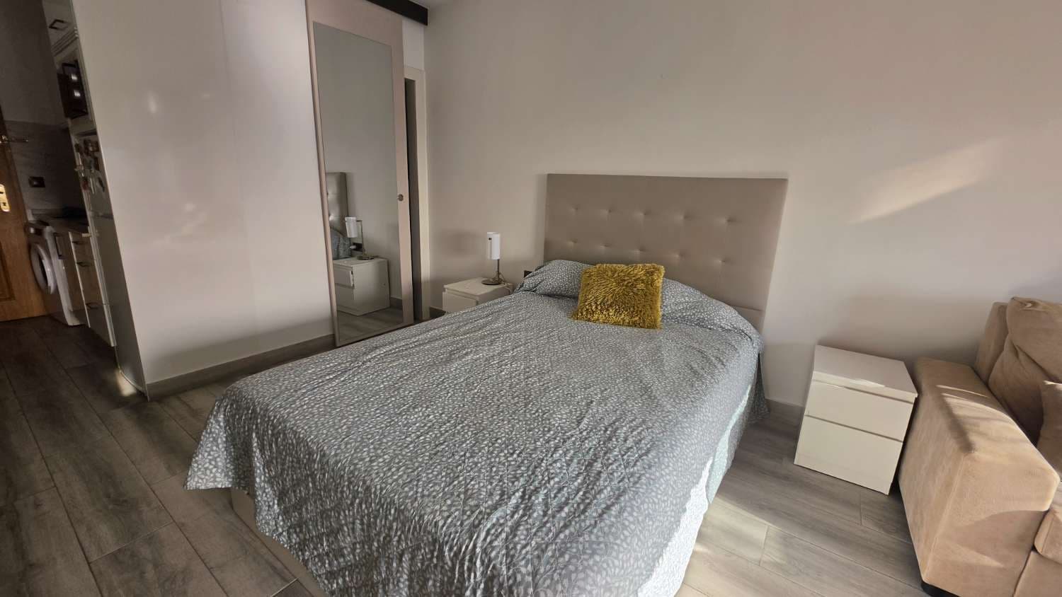 Studio for rent in Torremolinos - € 650 (Ref: 10057985)