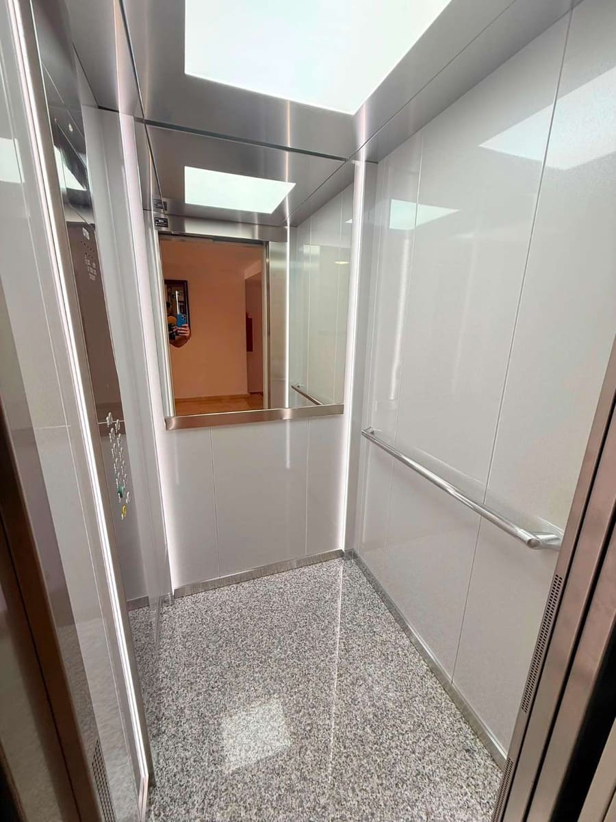 1 bedroom Beach Apartment for holiday rental in Torremolinos with pool garage - € 350 (Ref: 10061300)