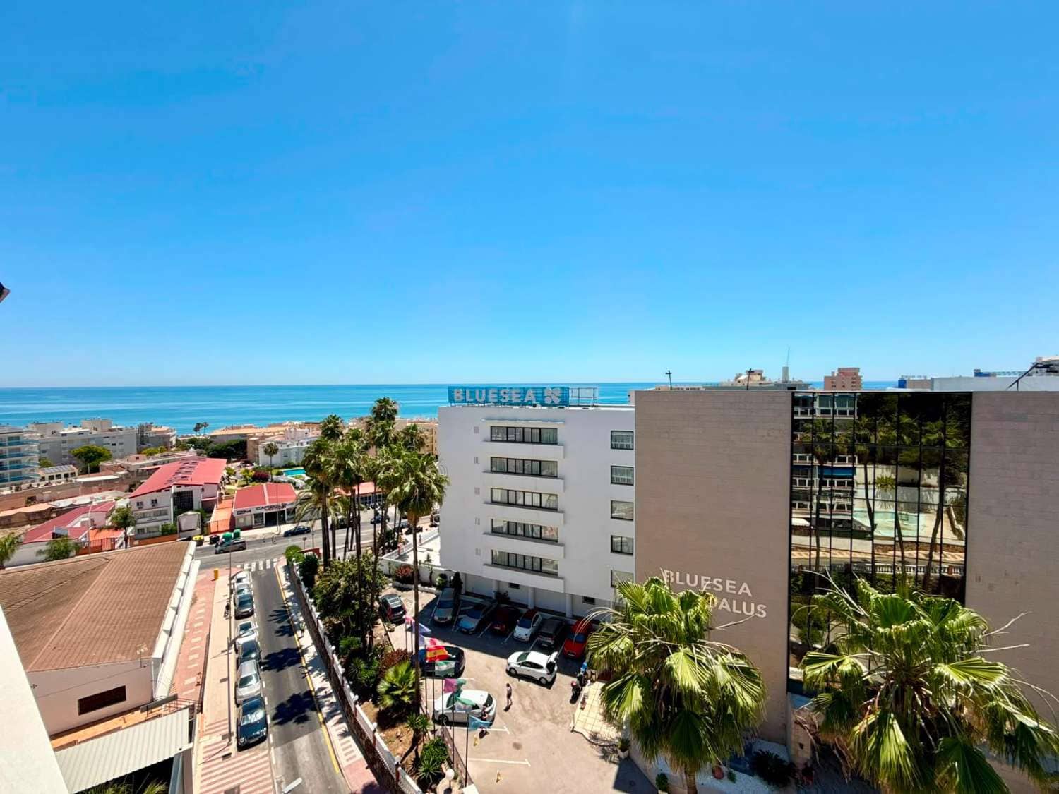 1 bedroom Beach Apartment for holiday rental in Torremolinos with pool garage - € 350 (Ref: 10061300)