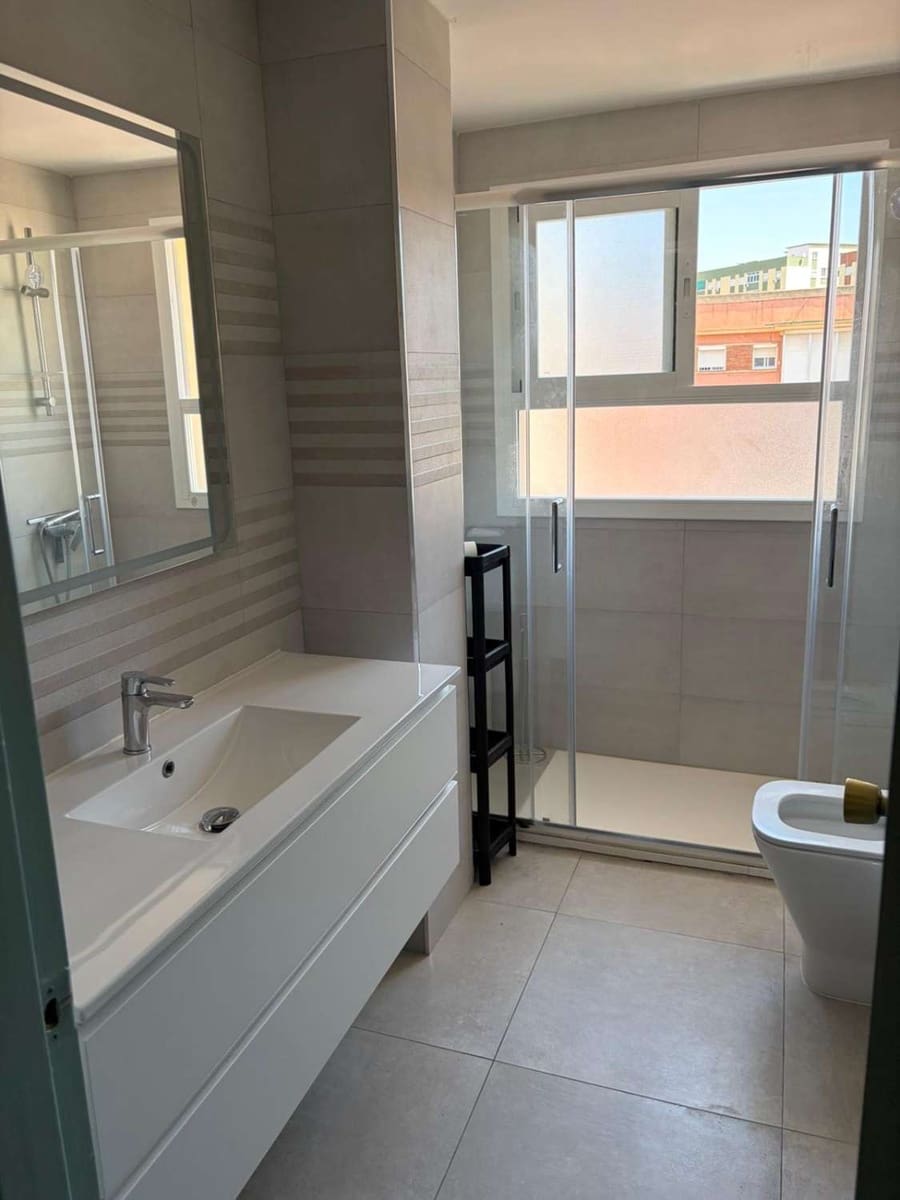 2 makuuhuone Asunto vuokrattavana paikassa Malaga kaupunki - 1 050 € (Ref: 10094221)