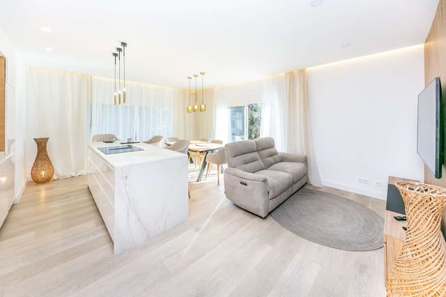 3 bedroom Villa for sale in Fuengirola with pool garage - € 699,000 (Ref: 10114605)