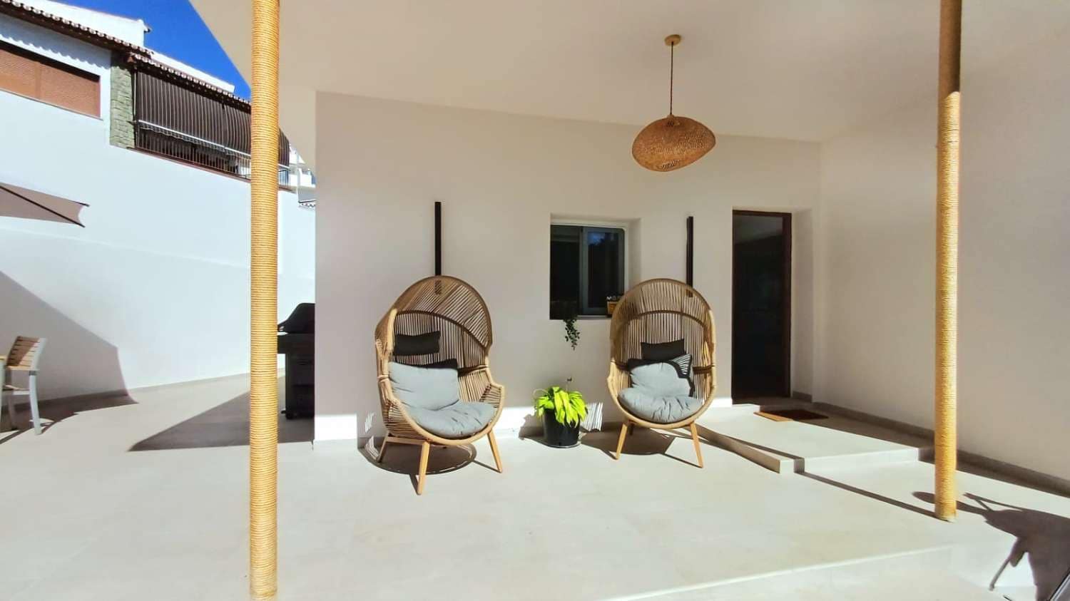 3 bedroom Villa for sale in Fuengirola with pool garage - € 699,000 (Ref: 10114605)