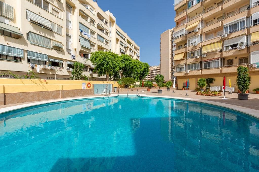 Estúdio para arrendar em Torremolinos com piscina - 800 € (Ref: 10139153)