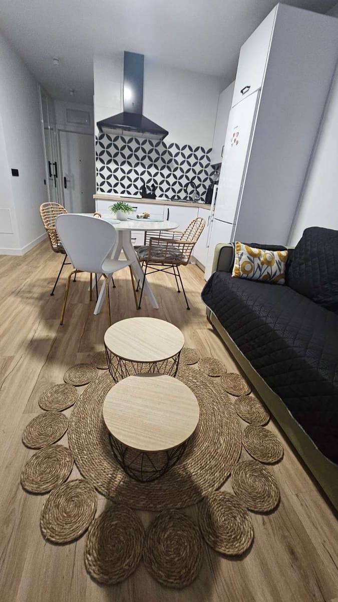 Estúdio para arrendar em Torremolinos com piscina - 800 € (Ref: 10139153)