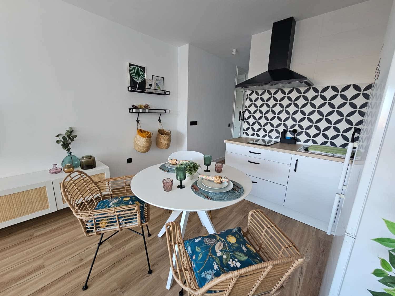 Estúdio para arrendar em Torremolinos com piscina - 800 € (Ref: 10139153)