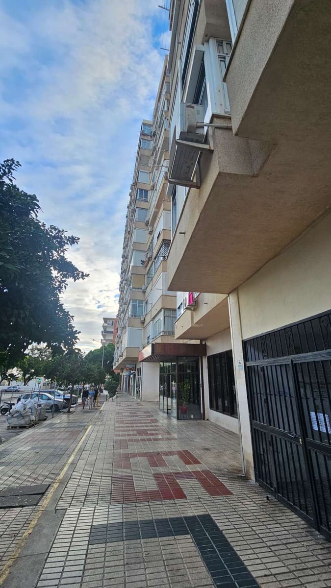 Estúdio para arrendar em Torremolinos com piscina - 800 € (Ref: 10139153)