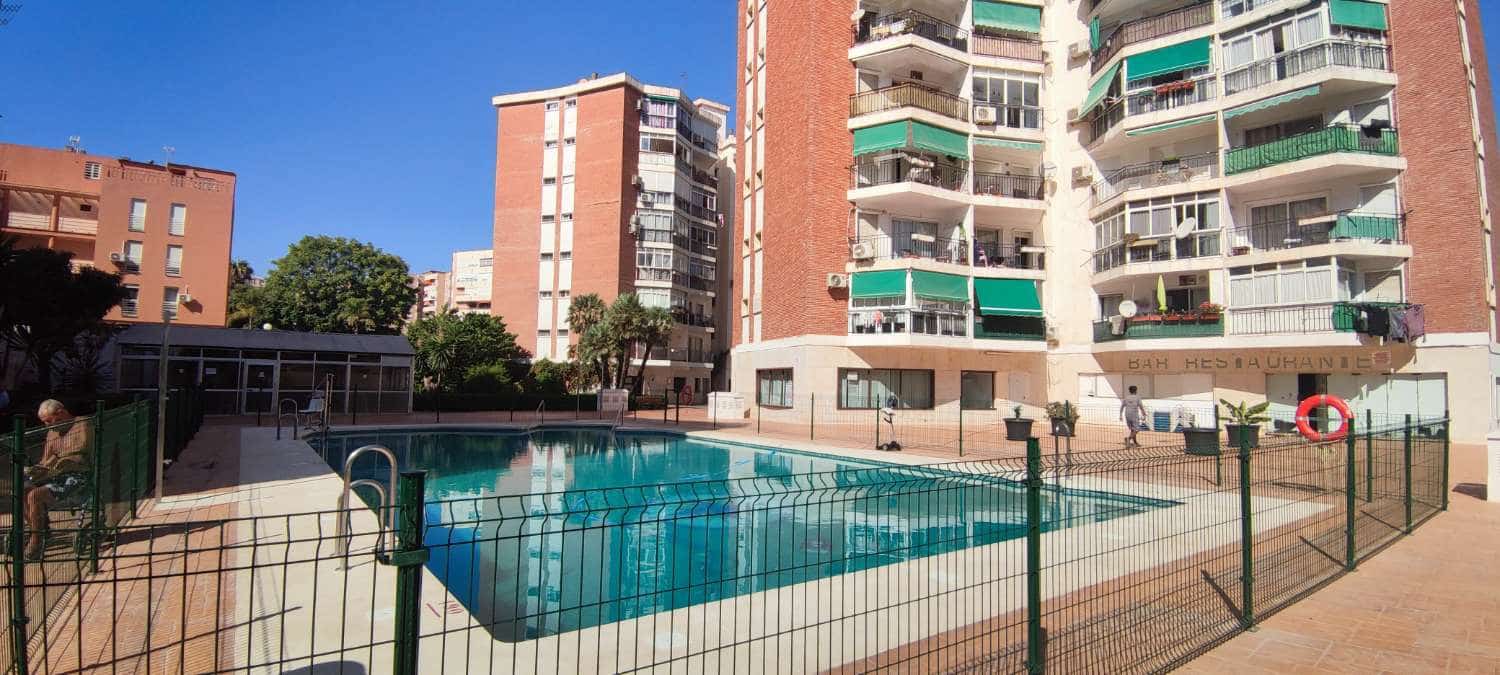 Estúdio para venda em Torremolinos com piscina - 175 000 € (Ref: 10145767)