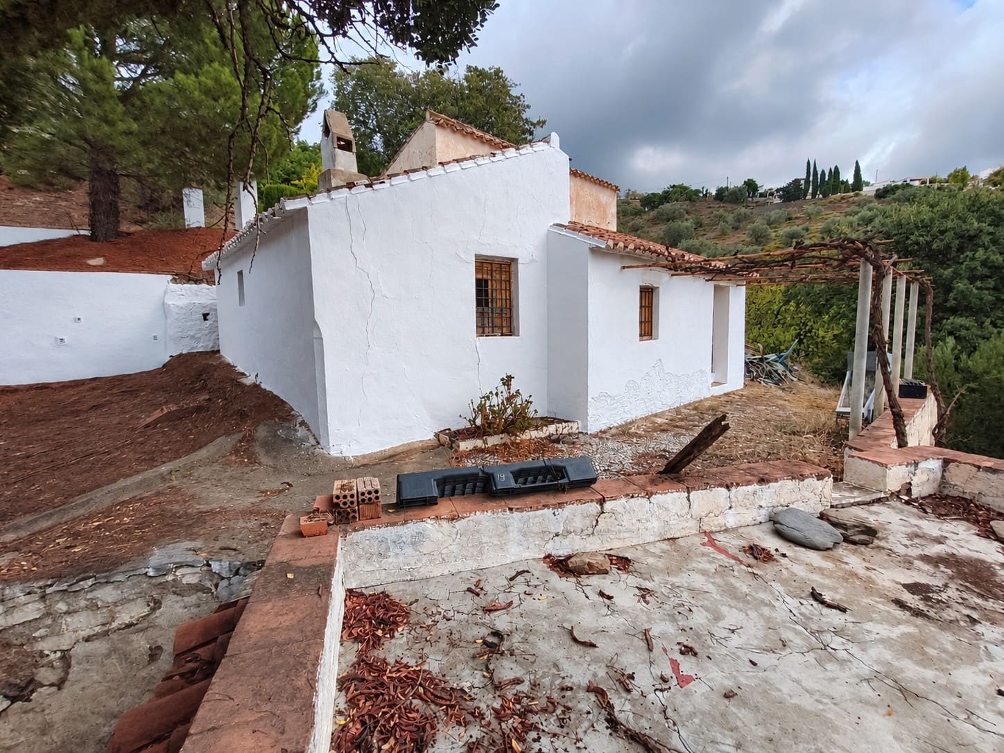3 bedroom Villa for sale in Competa - € 185,000 (Ref: 10158996)